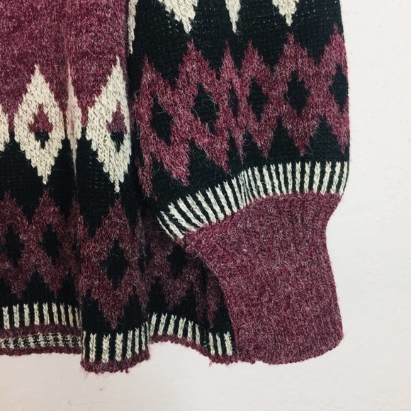 ENTRO Wide Square‎ Neck Diamond Pattern Sweater - Picture 9 of 11